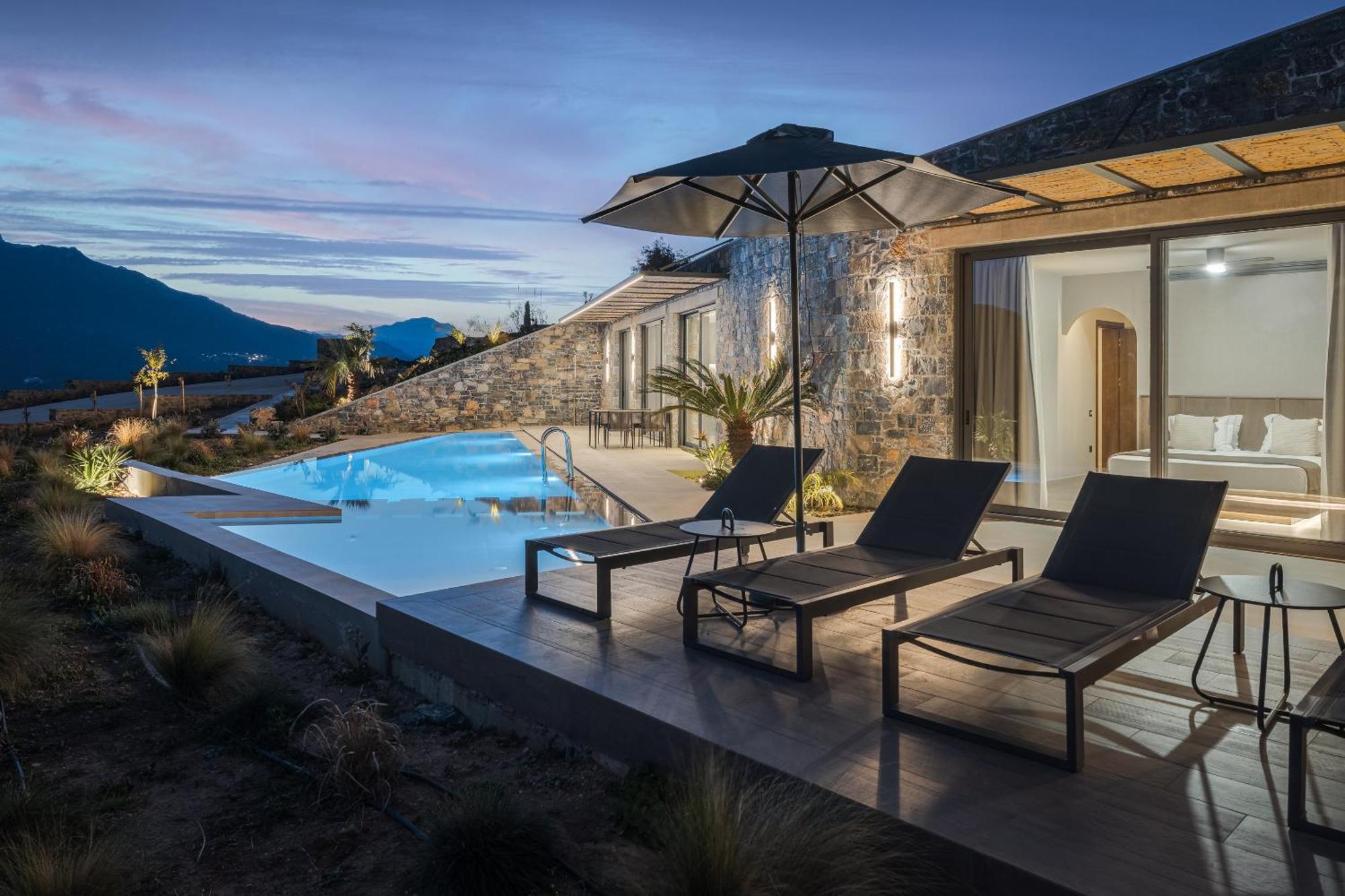 Neromai Cave Luxury Villas Koxare Room photo